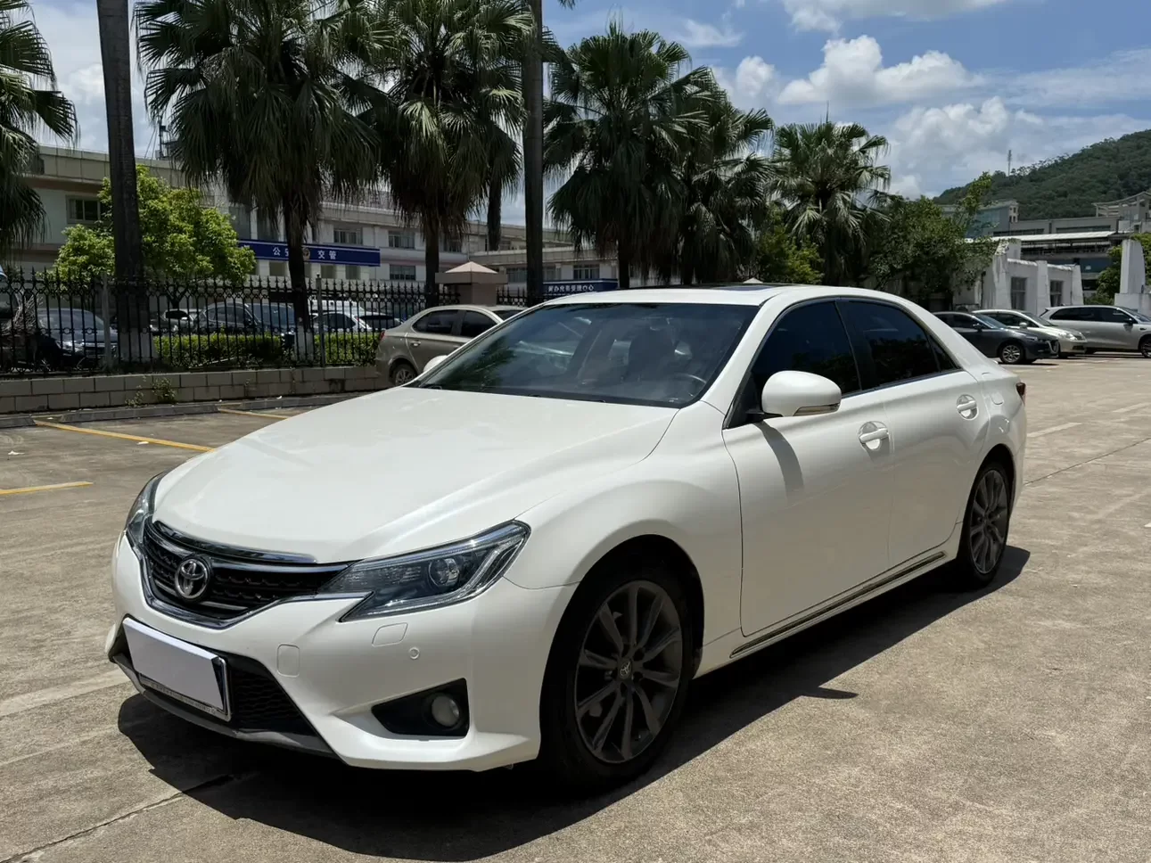 Toyota Ruizhi  из Китая