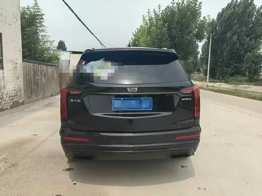 Cadillac XT6