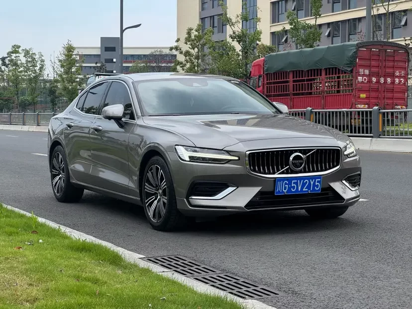 Volvo S60