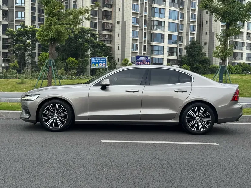 Volvo S60