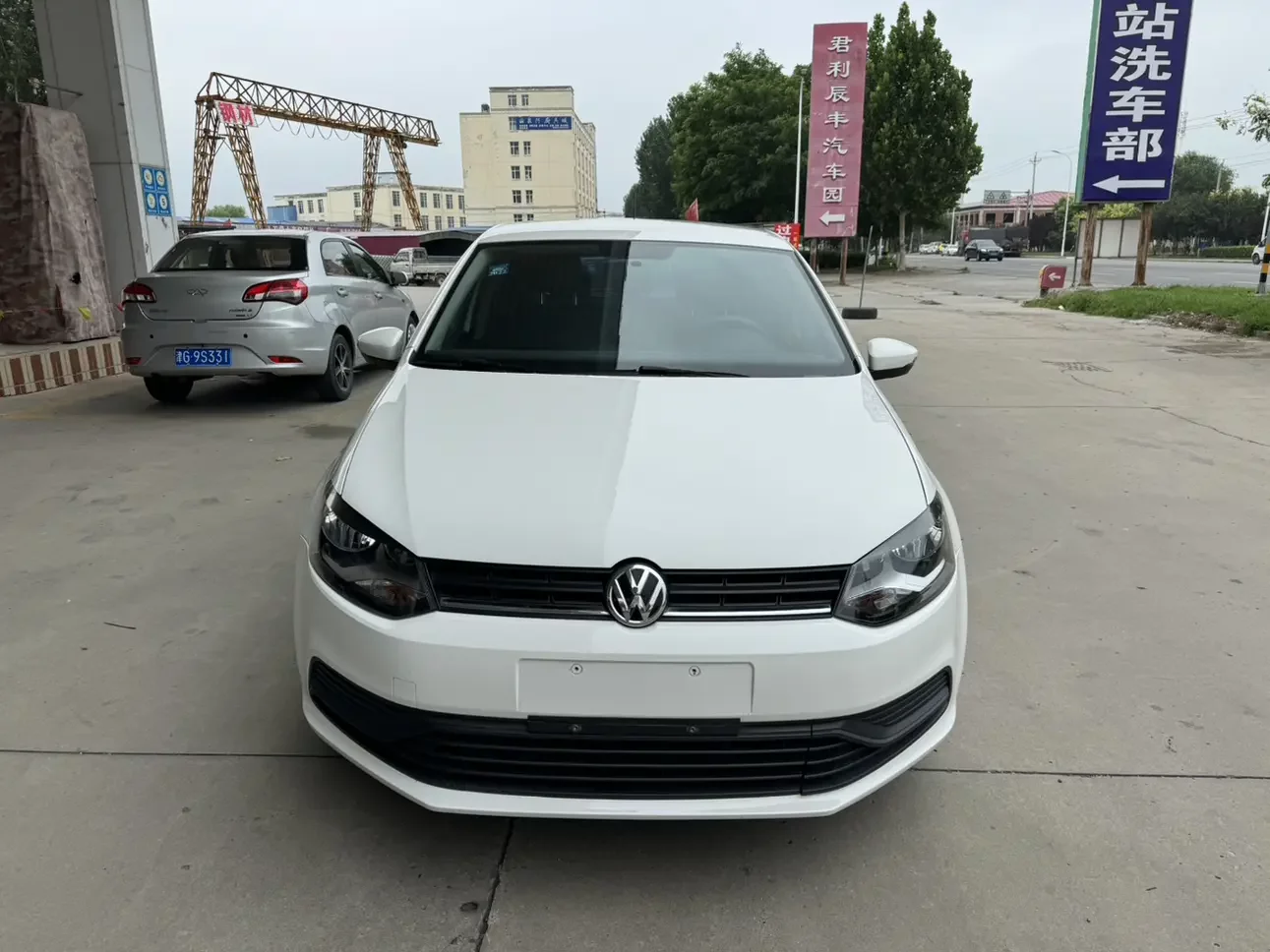Volkswagen Polo  из Китая