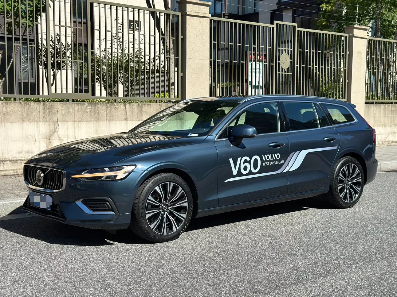 Volvo V60  из Китая