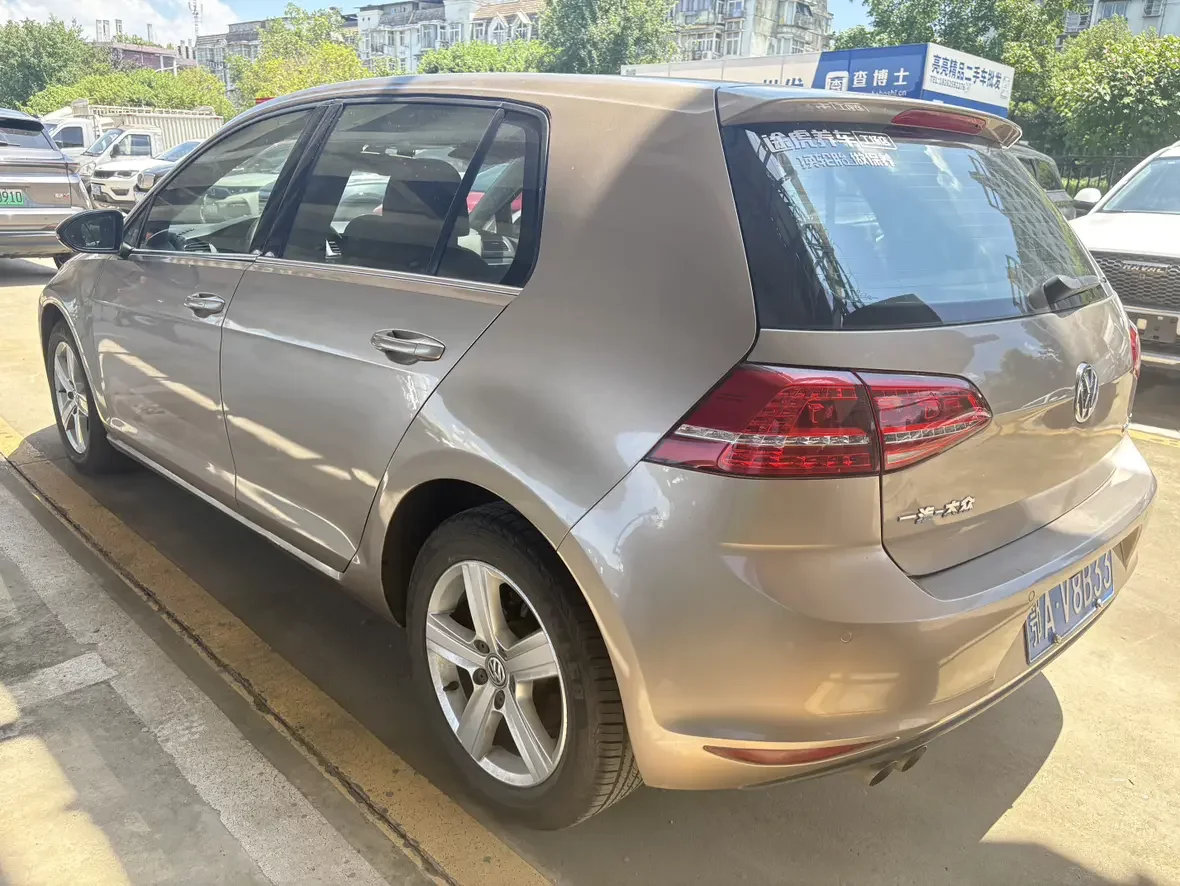 Volkswagen golf
