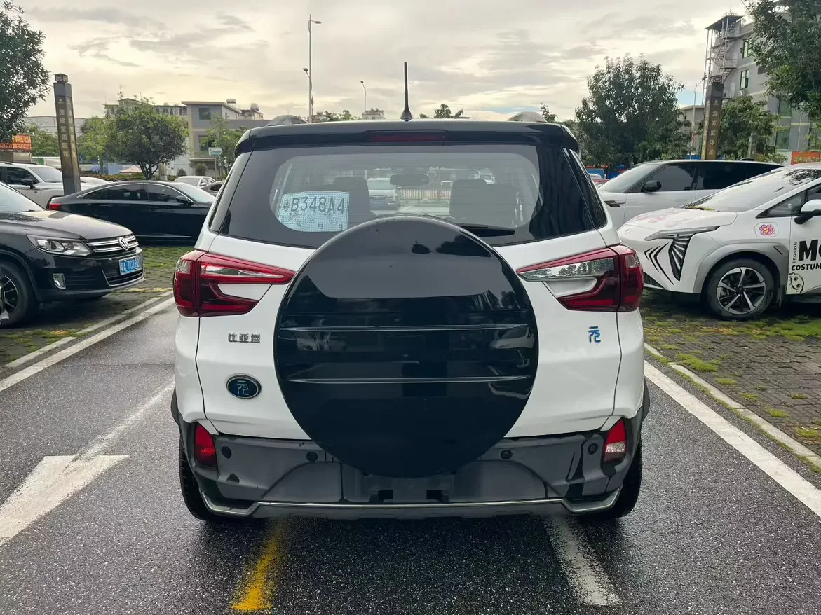 BYD Yuan EV