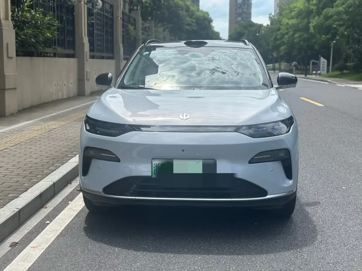 Leapmotor Zero running C11