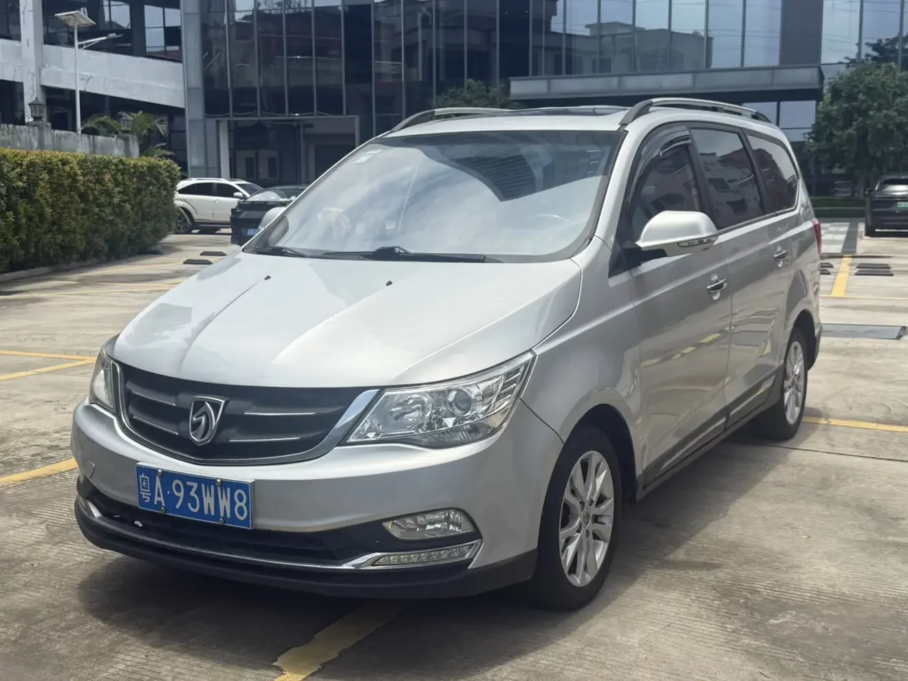 Baojun 730  из Китая