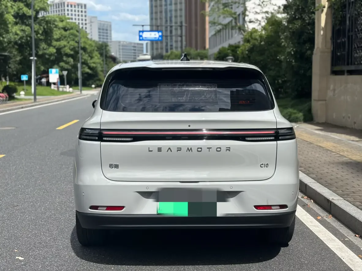 Leapmotor Zero running C10