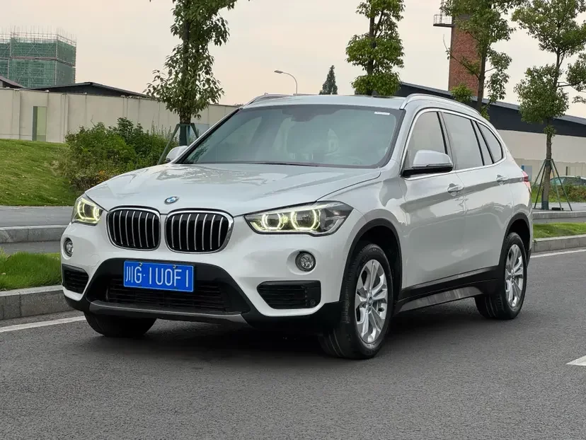 BMW X1  из Китая