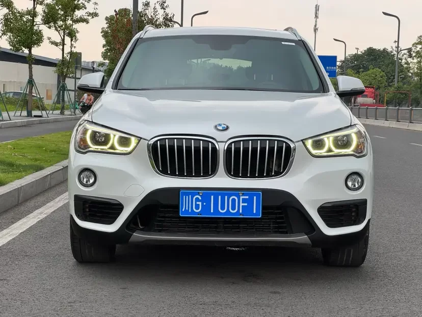 BMW X1  из Китая