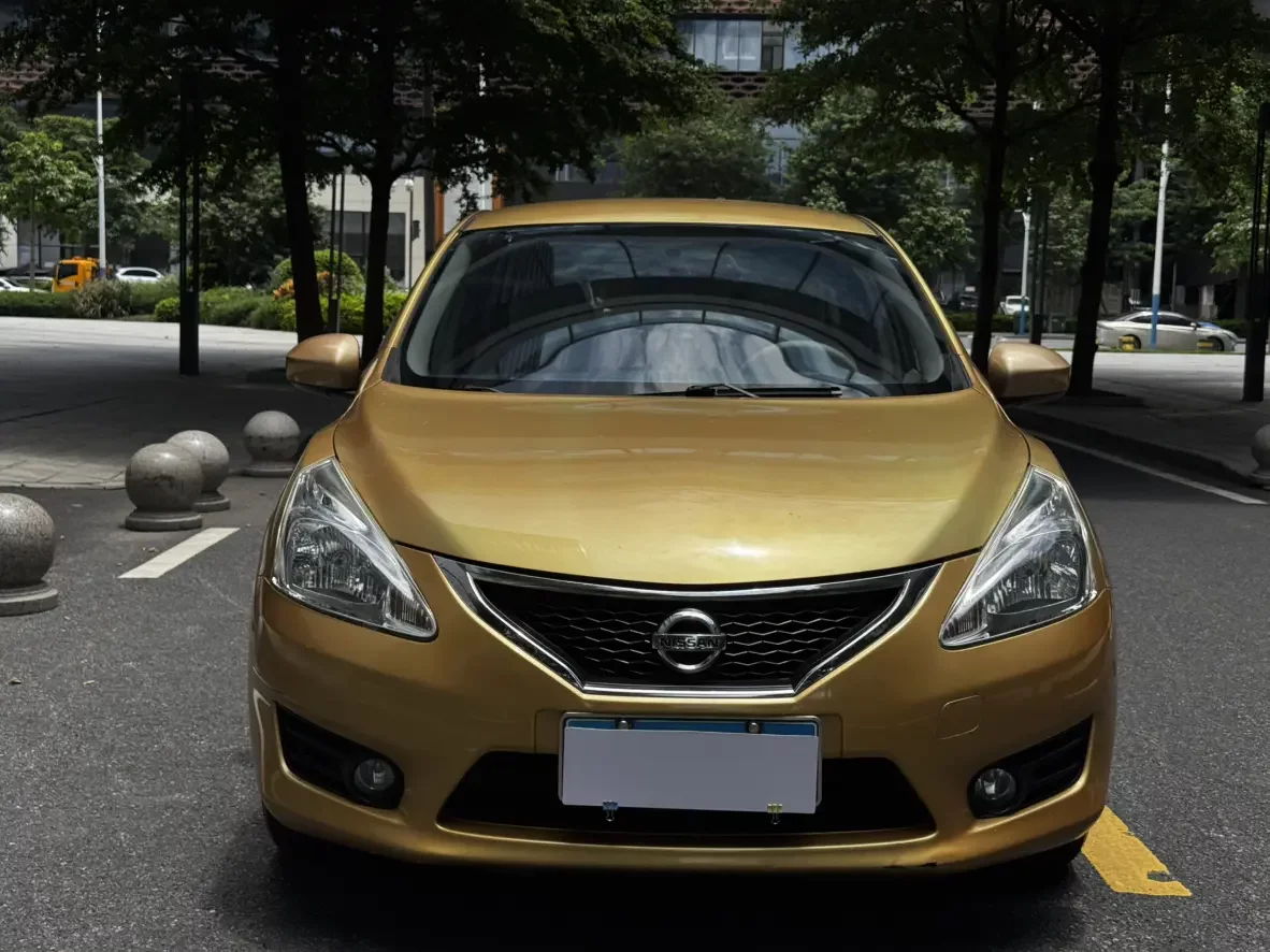 Nissan Tiida