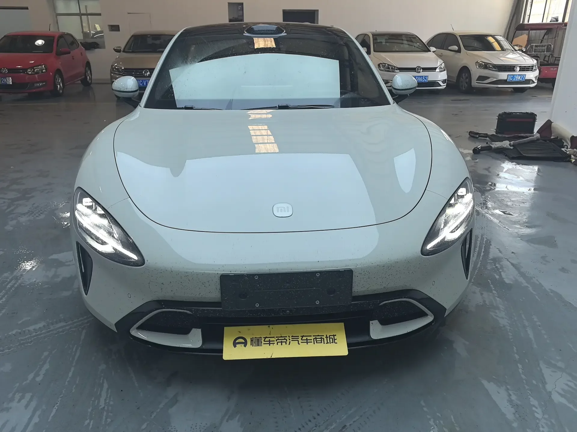 Xiaomi car Xiaomi SU7  из Китая