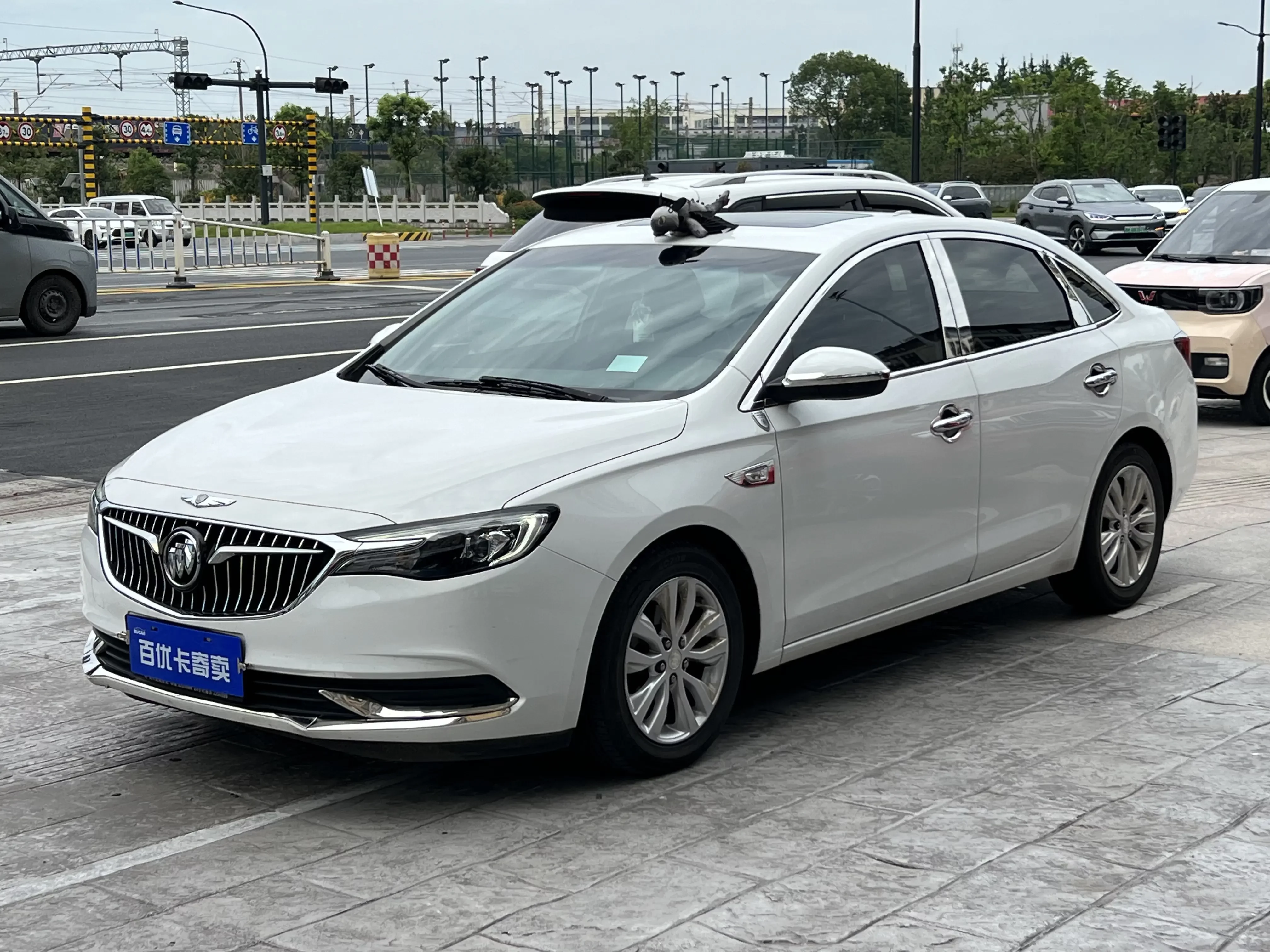 Buick Yinglang