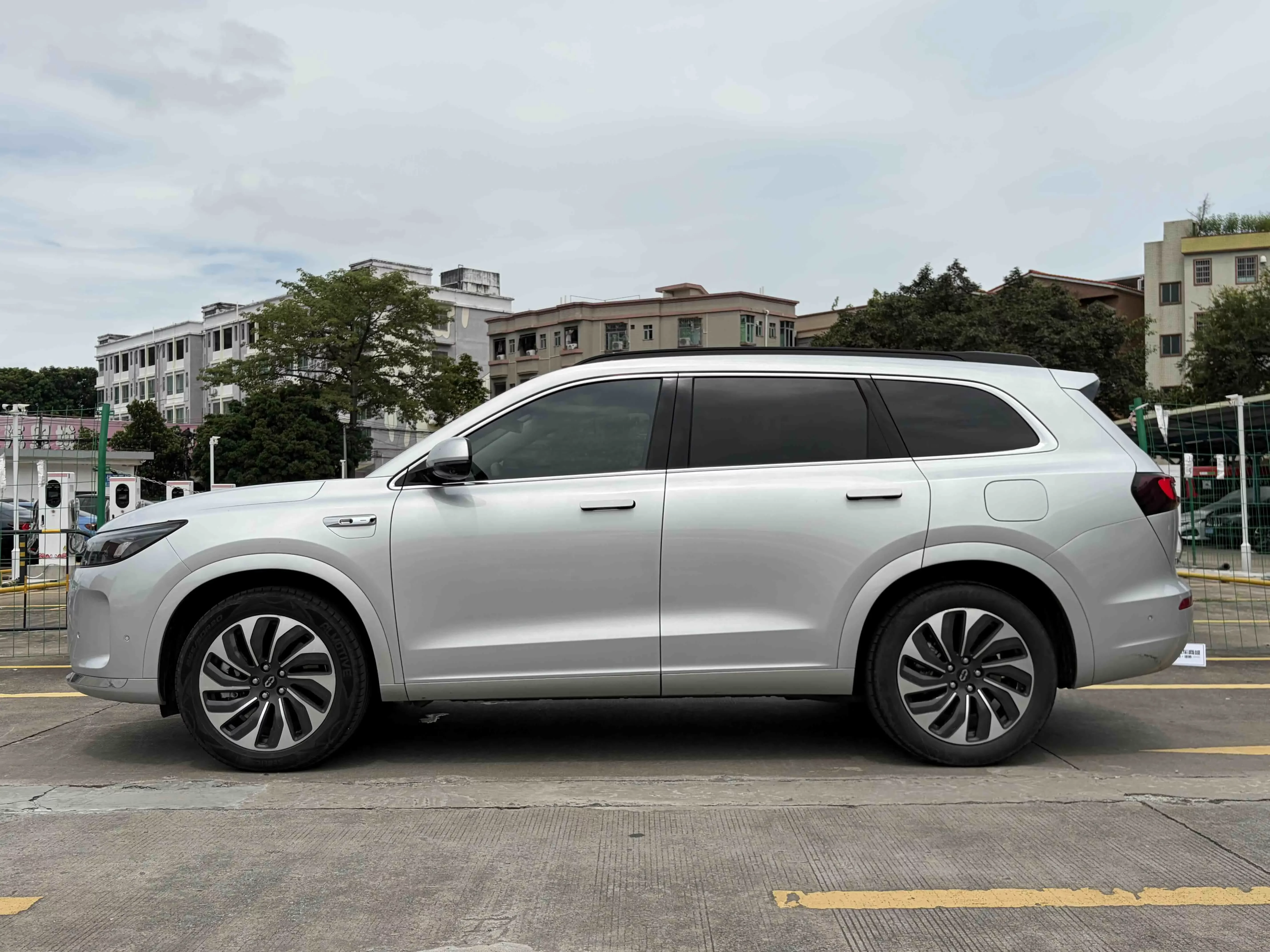 AITO M7