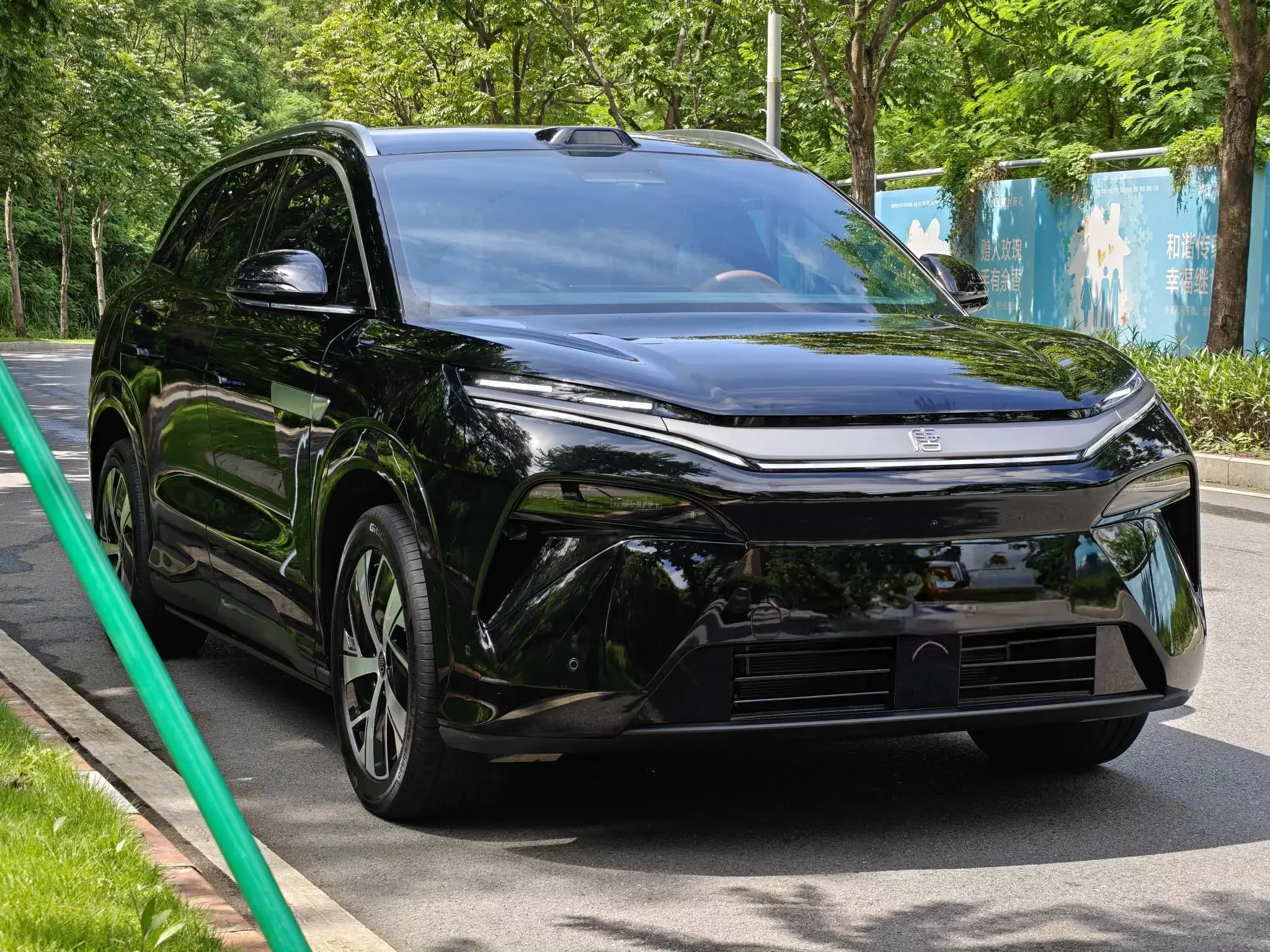 BYD Tang L EV