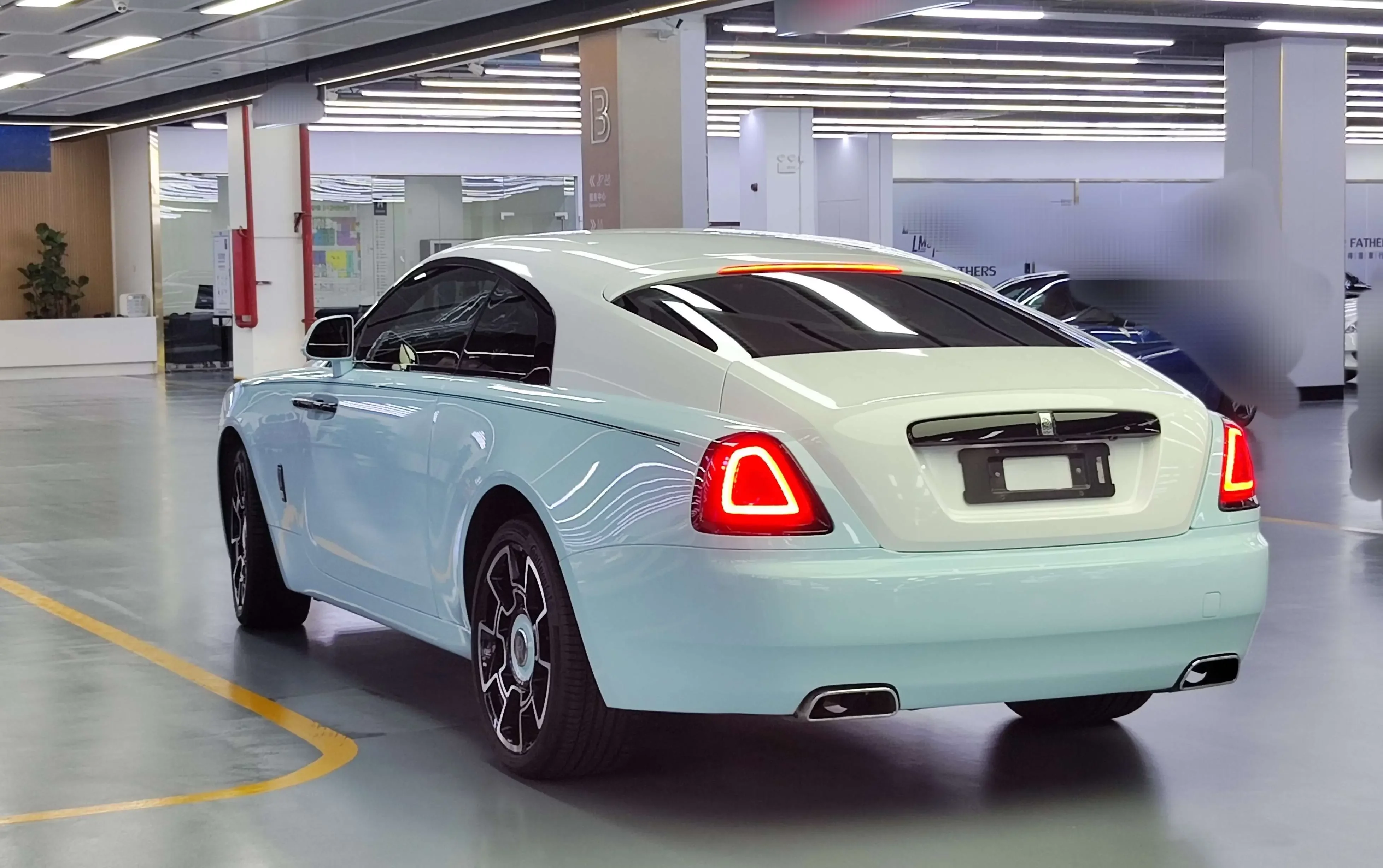 Rolls Royce Phantom