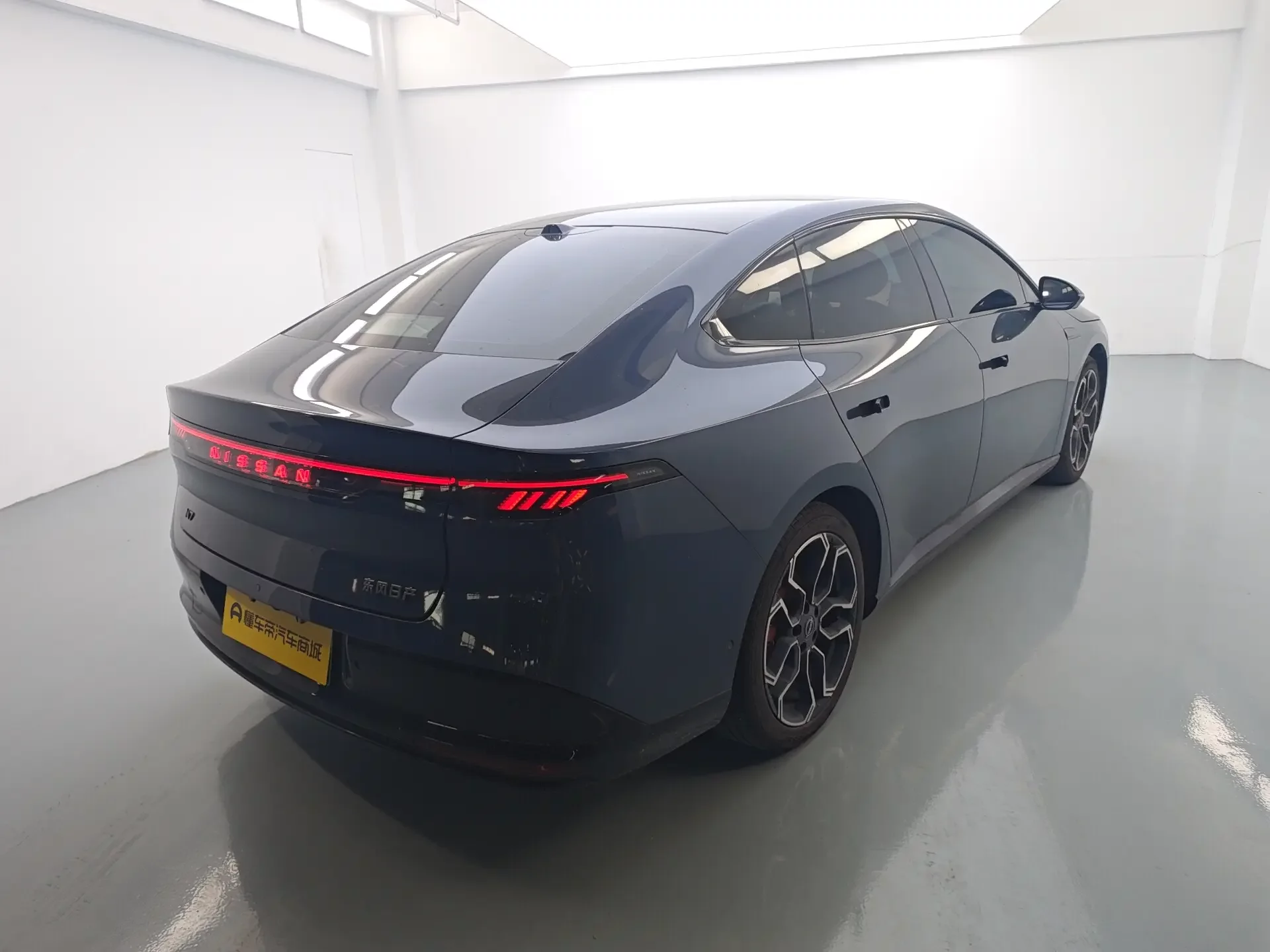 Nissan N7