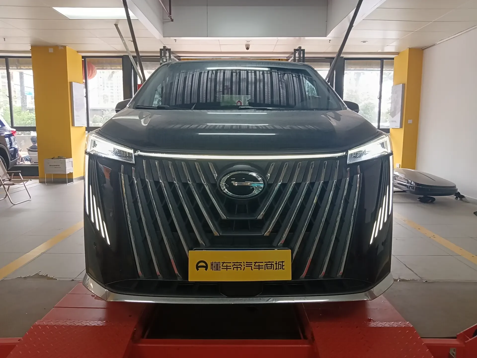 GAC Trumpchi M8  из Китая