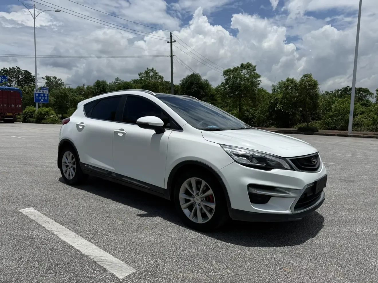 Geely Emgrand GS