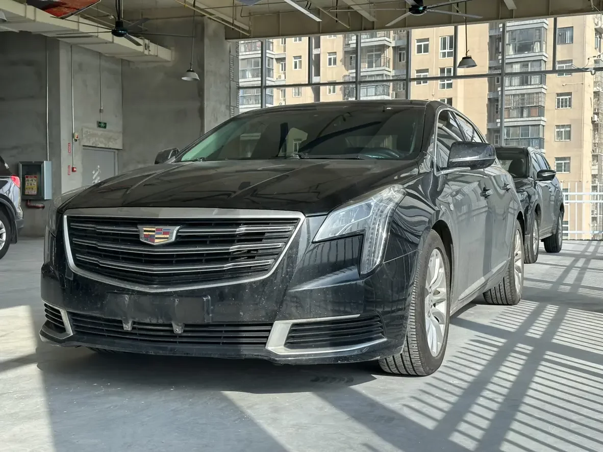 Cadillac XTS  из Китая