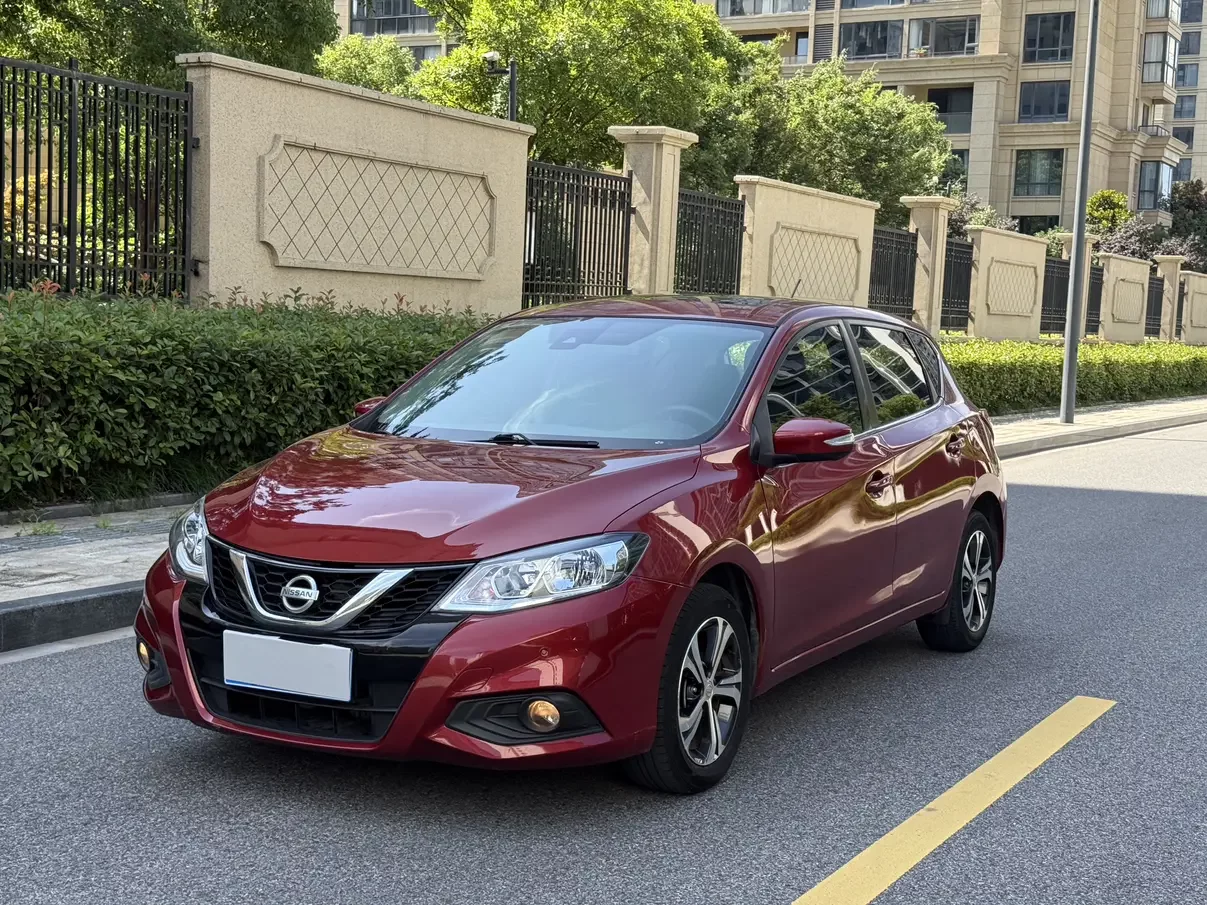Nissan Tiida  из Китая