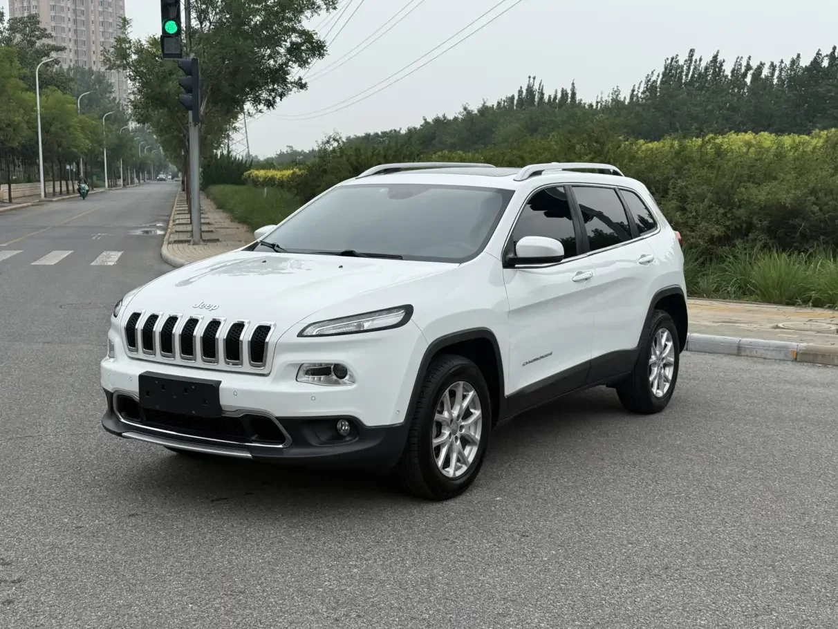 Jeep Cherokee  из Китая