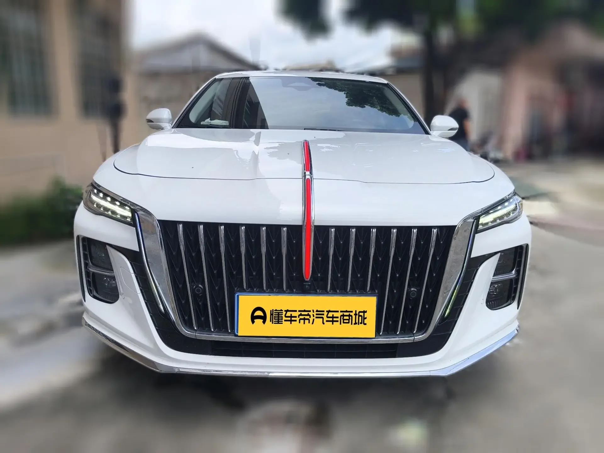 Hongqi H5  из Китая