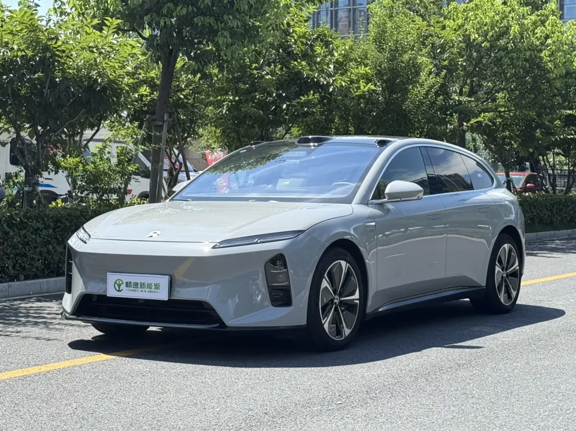 NIO ET5T  из Китая