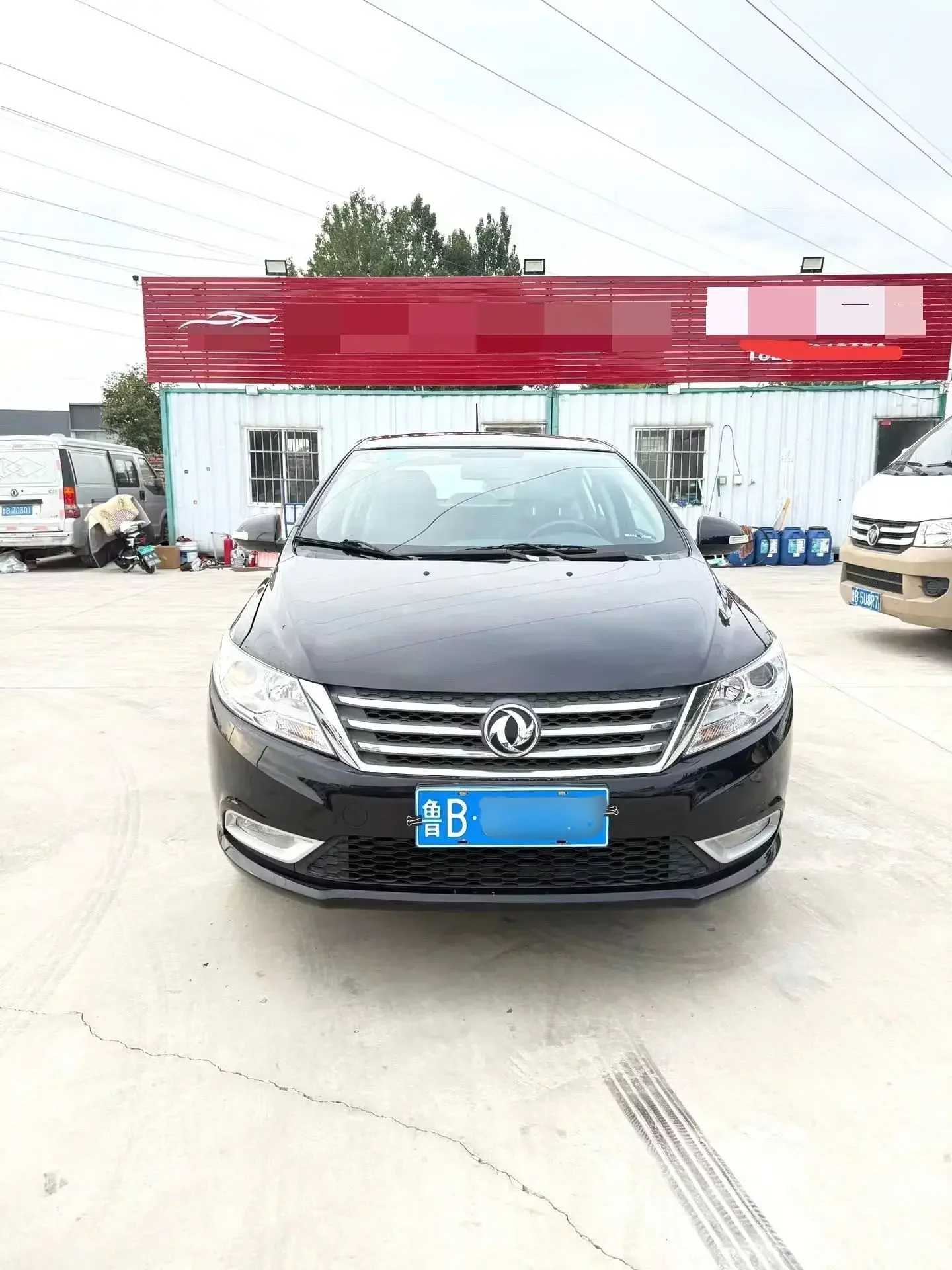 Dongfeng Fengshen A30  из Китая