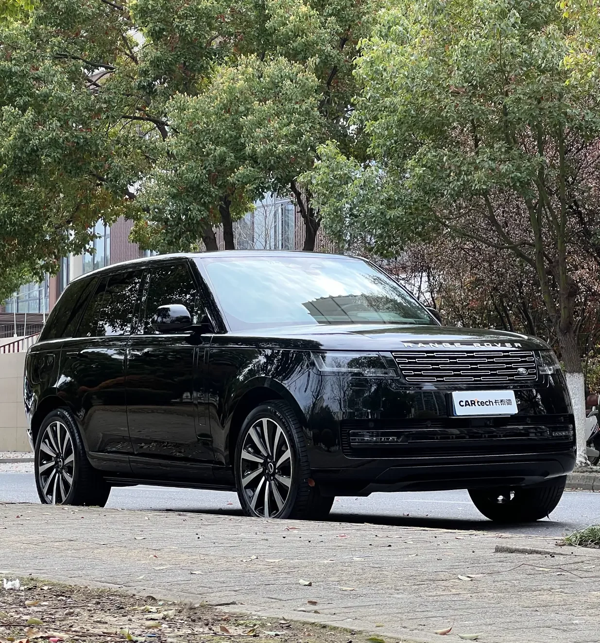 Land Rover range rover