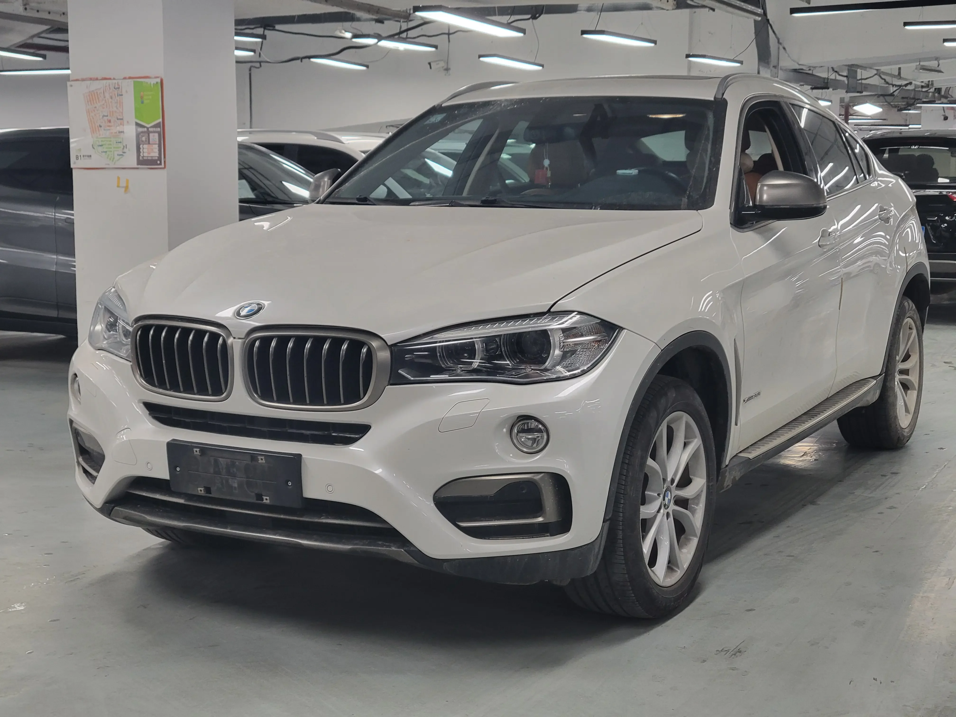 BMW X6  из Китая
