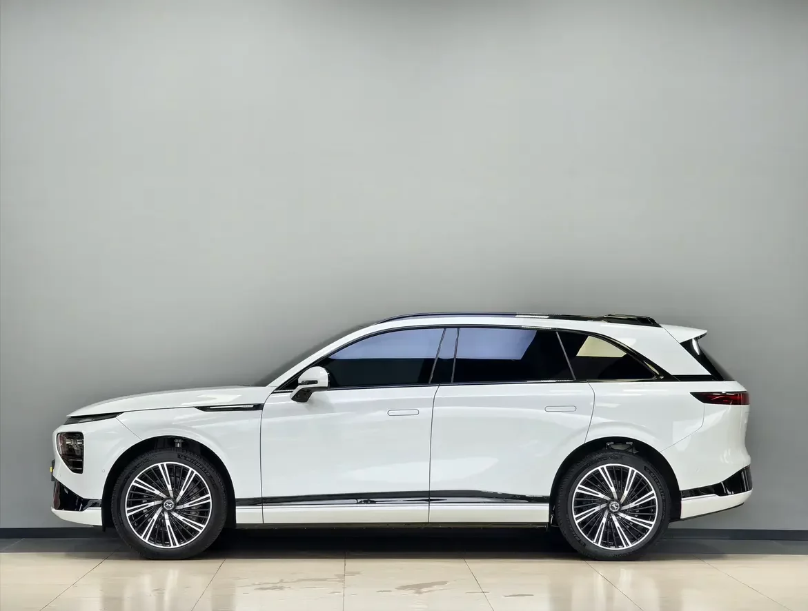 Xpeng G9