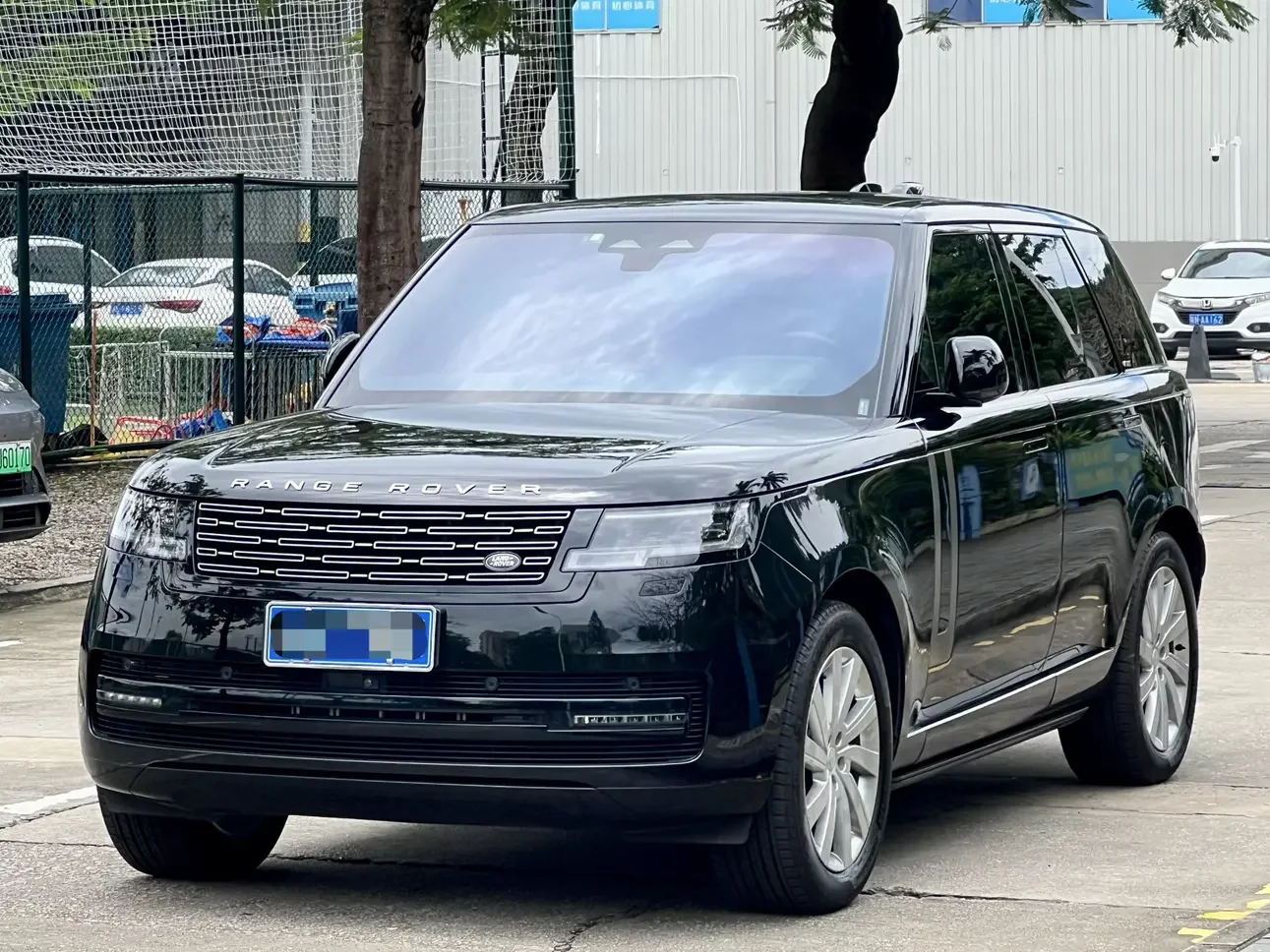 Land Rover range rover