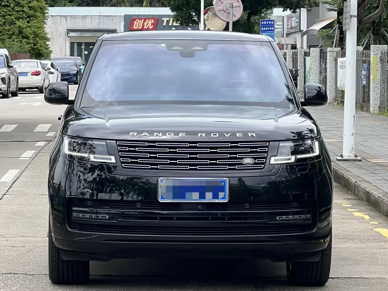 Land Rover range rover
