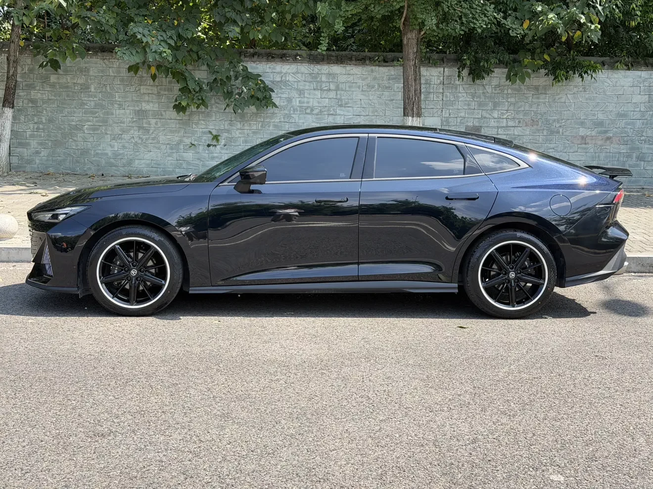Changan UNI-V  из Китая