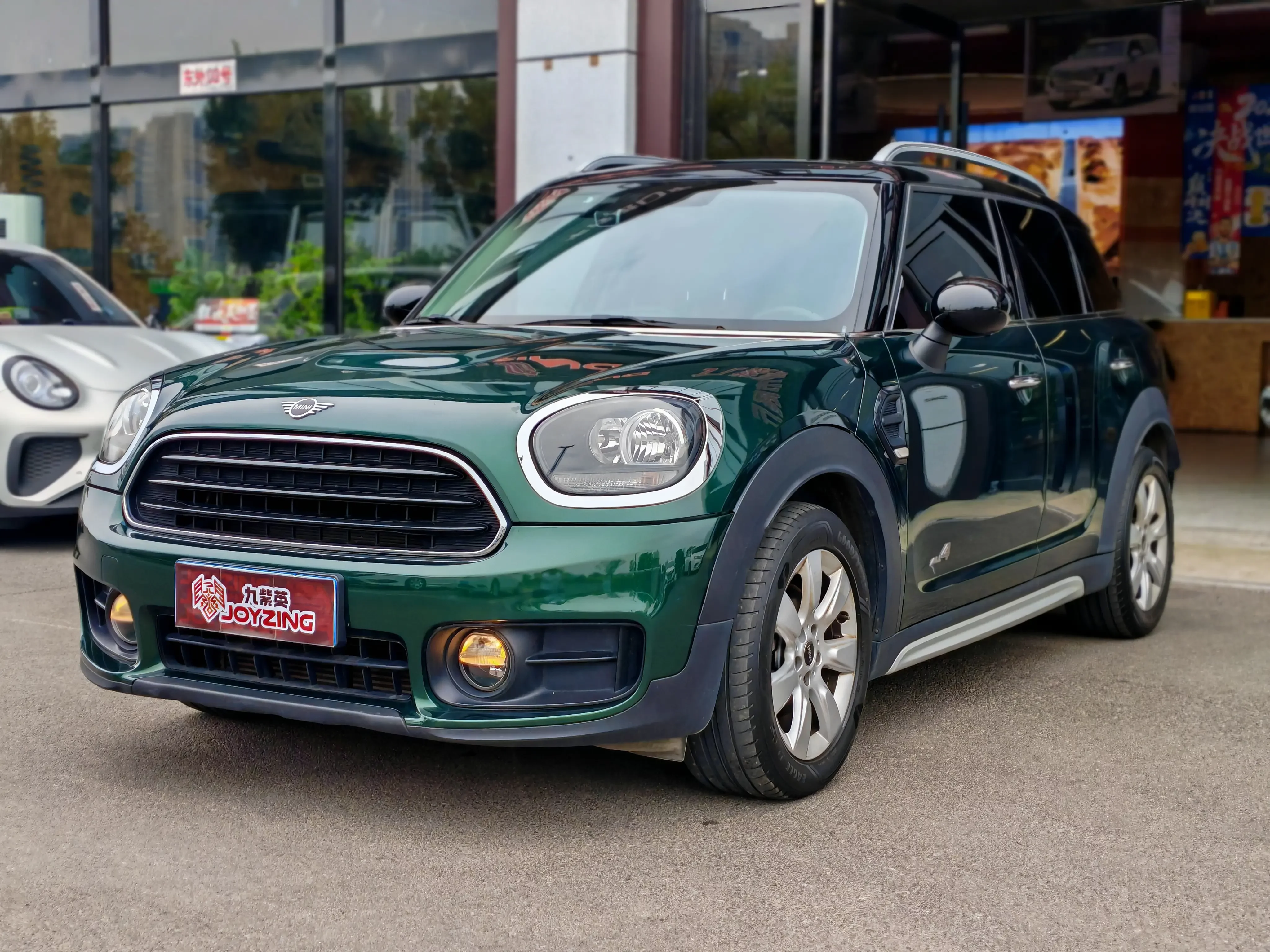 MINI COUNTRYMAN