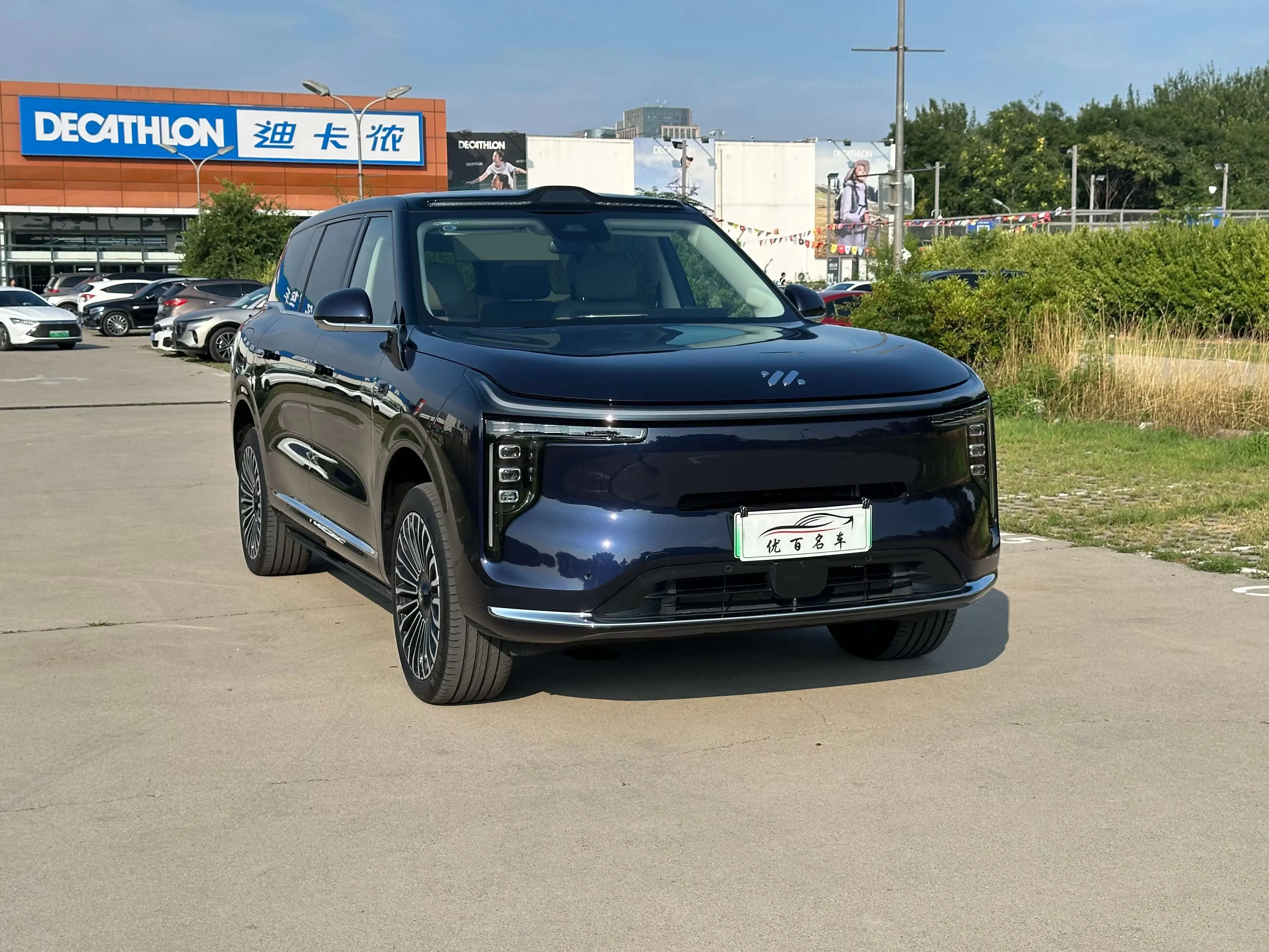 Zhiji LS9  из Китая