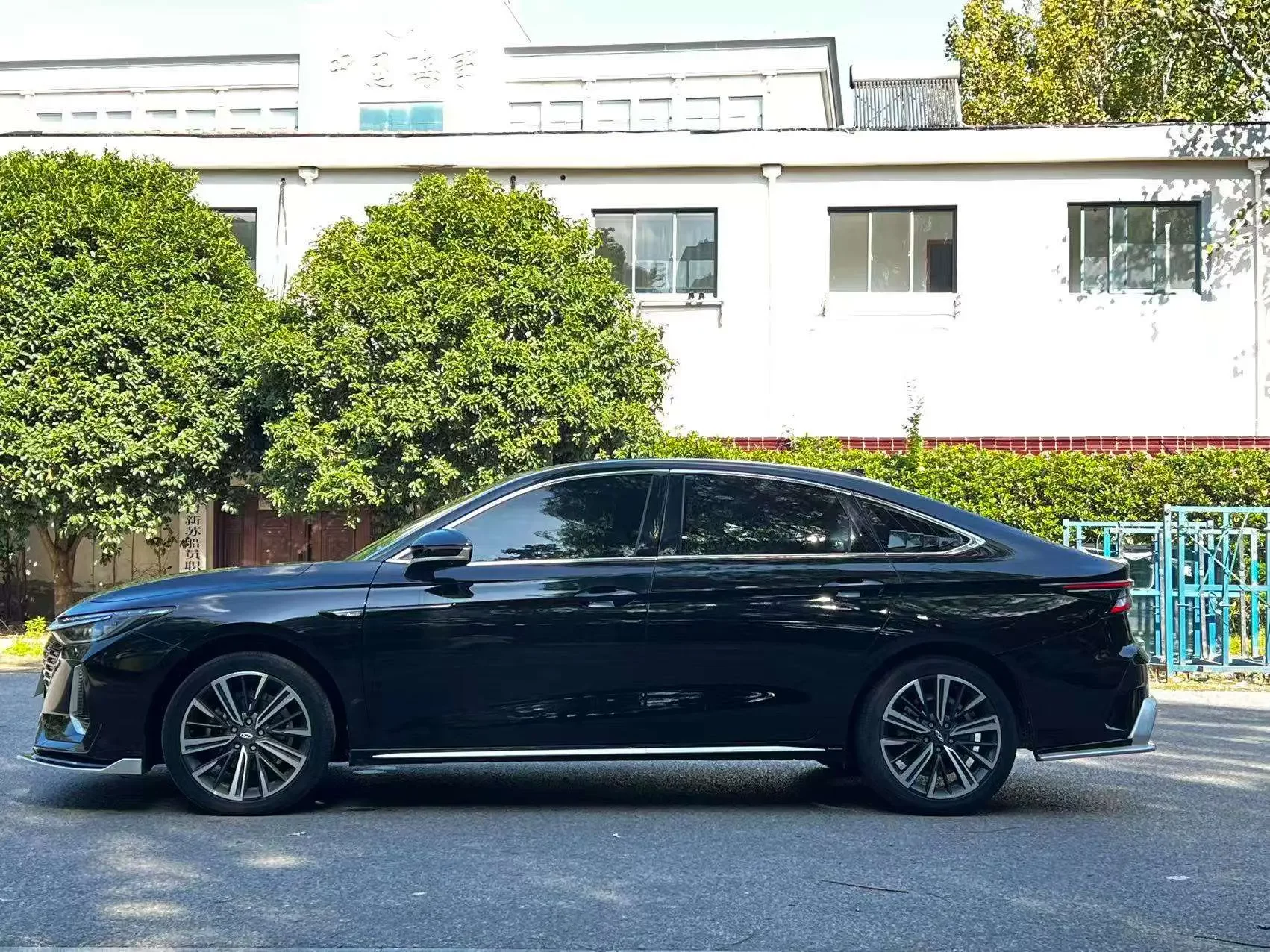 Chery Arrizo 8