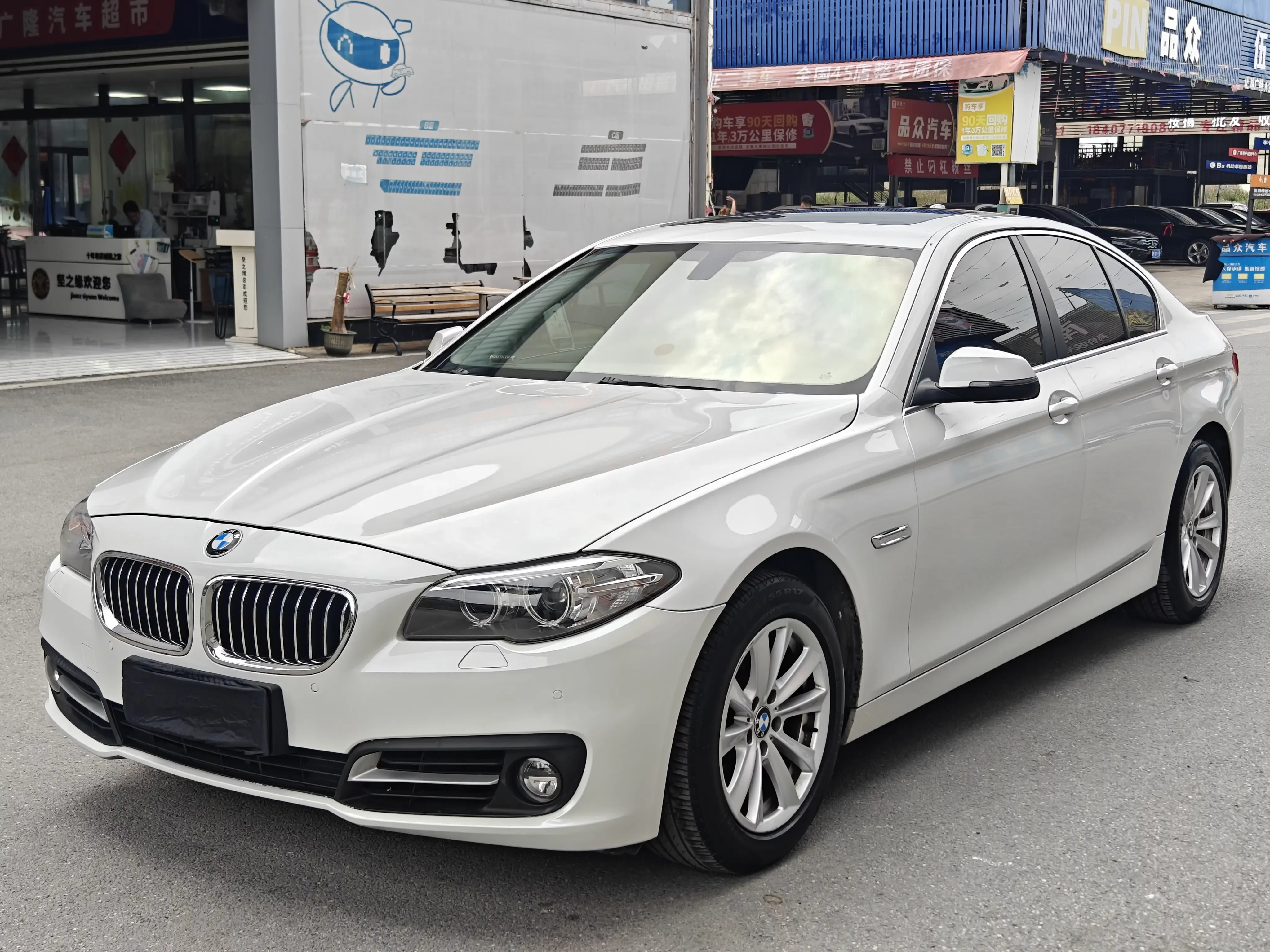 BMW 5 Series  из Китая