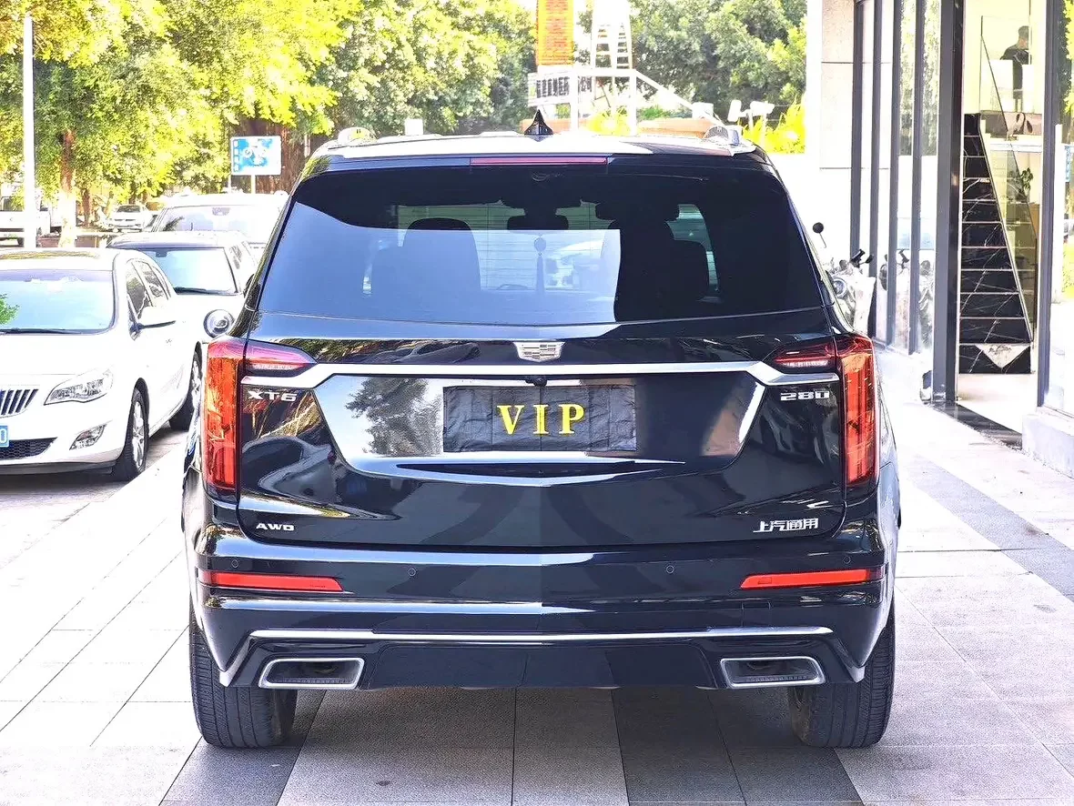 Cadillac XT6