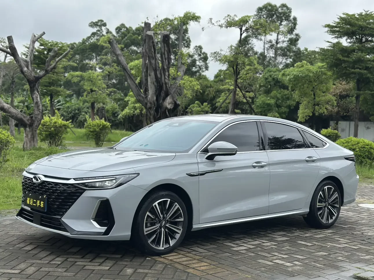 Chery Arrizo 8