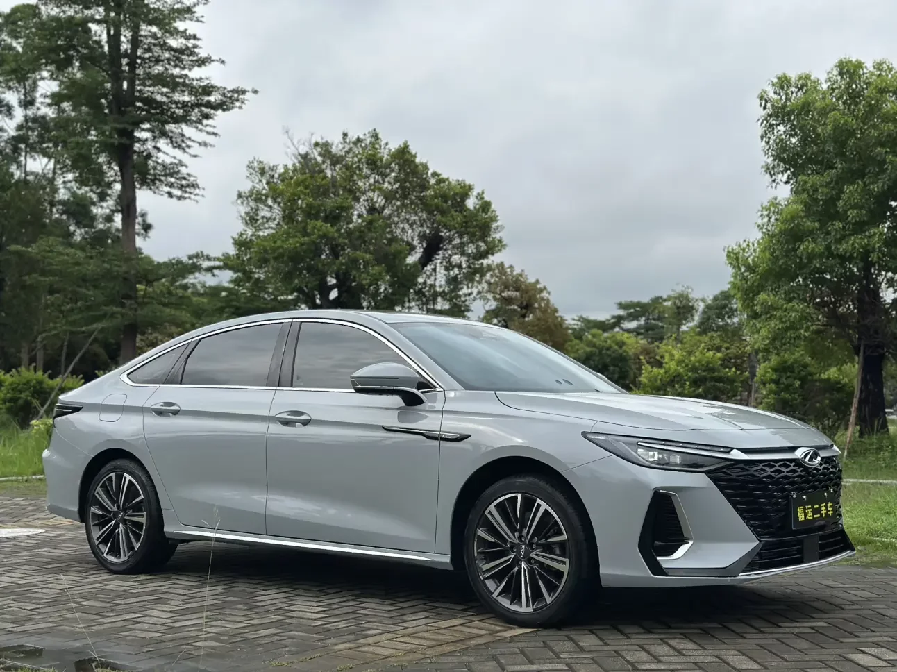 Chery Arrizo 8
