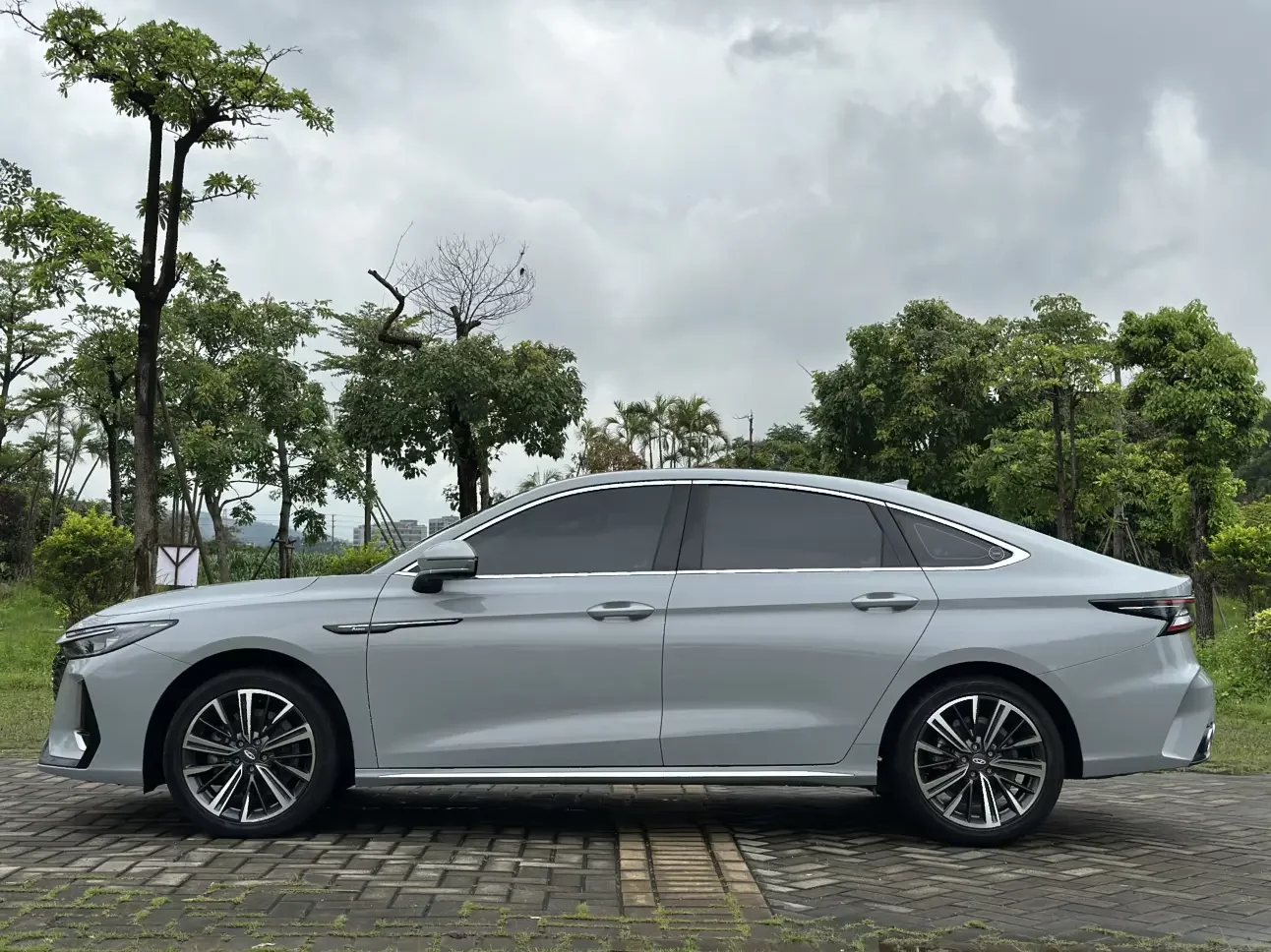 Chery Arrizo 8
