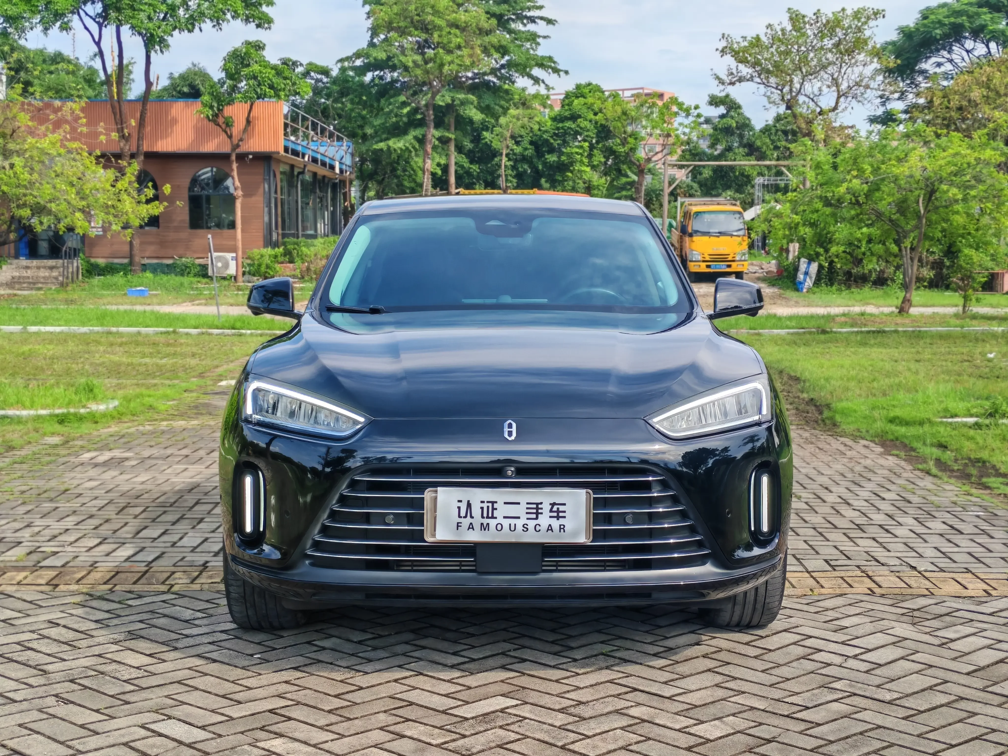 AITO M5