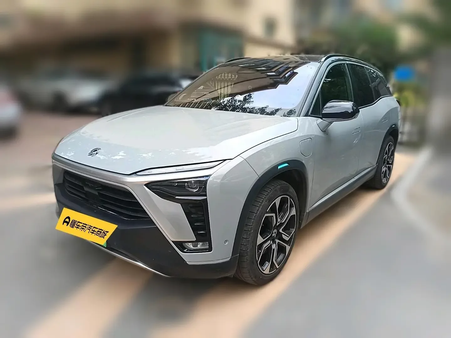 NIO ES8  из Китая