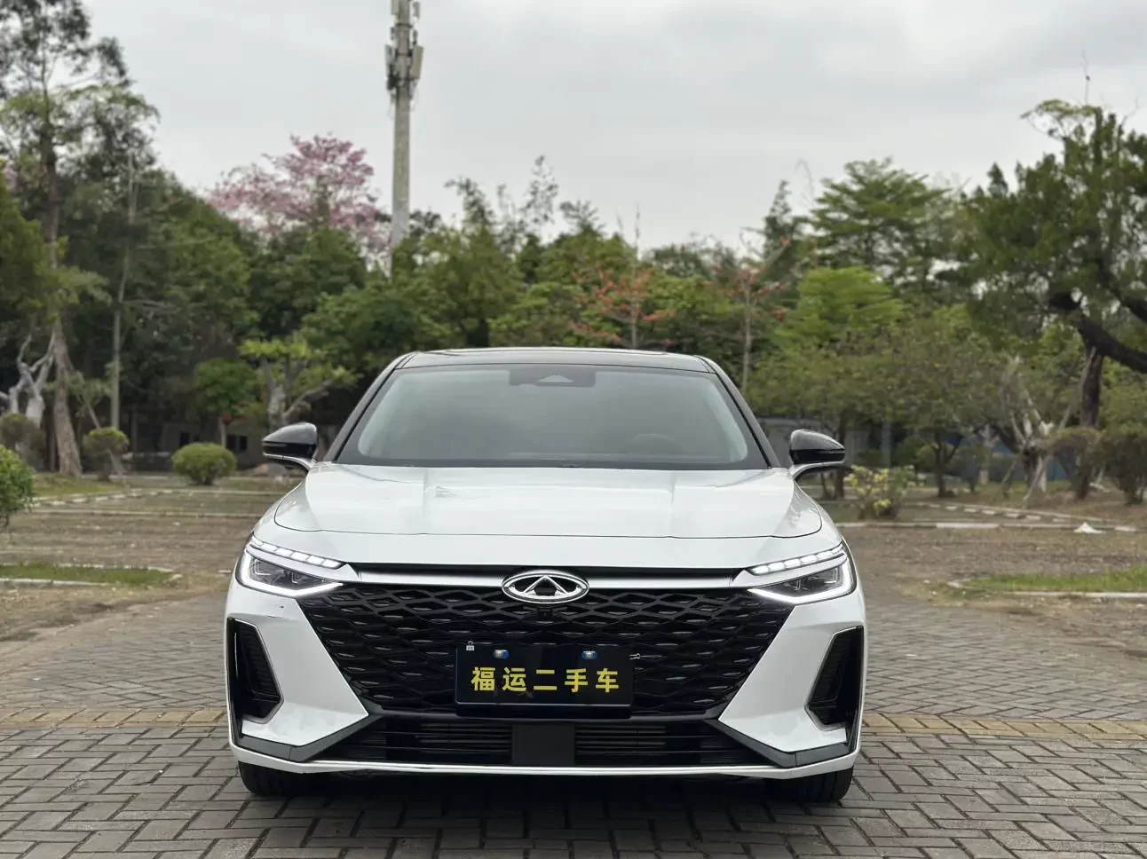 Chery Arrizo 8