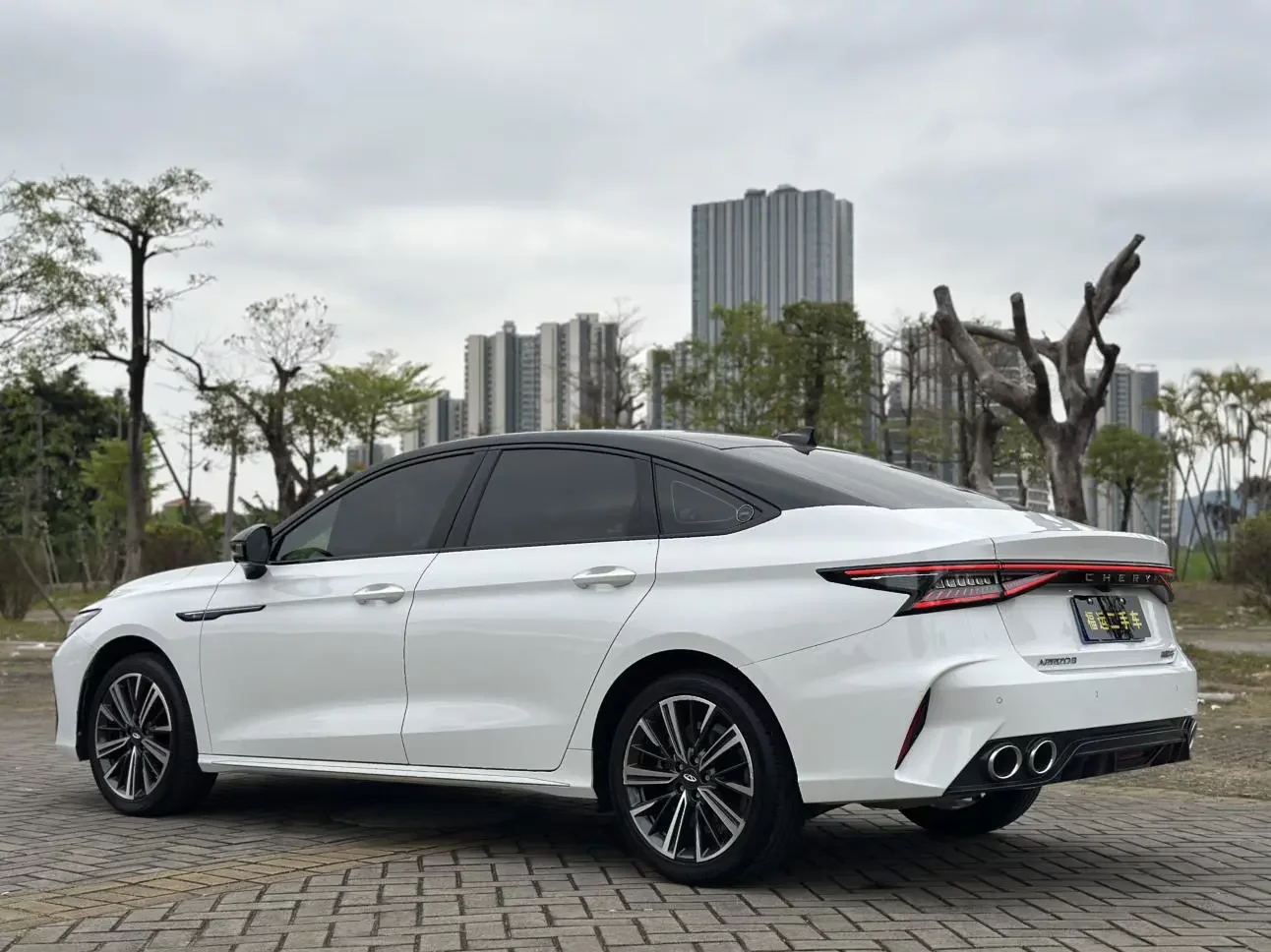Chery Arrizo 8