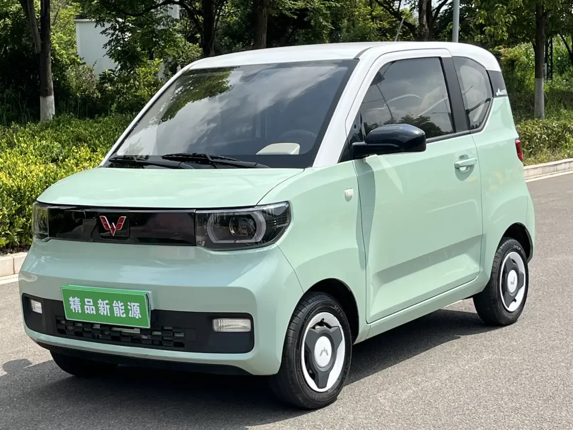 Wuling Hongguang MINIEV  из Китая
