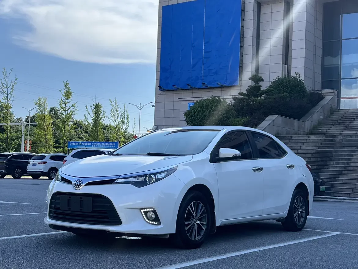 Toyota Levin (Lei Ling)  из Китая