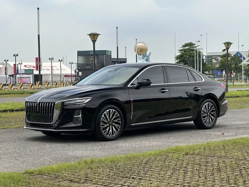 Hongqi H5  из Китая