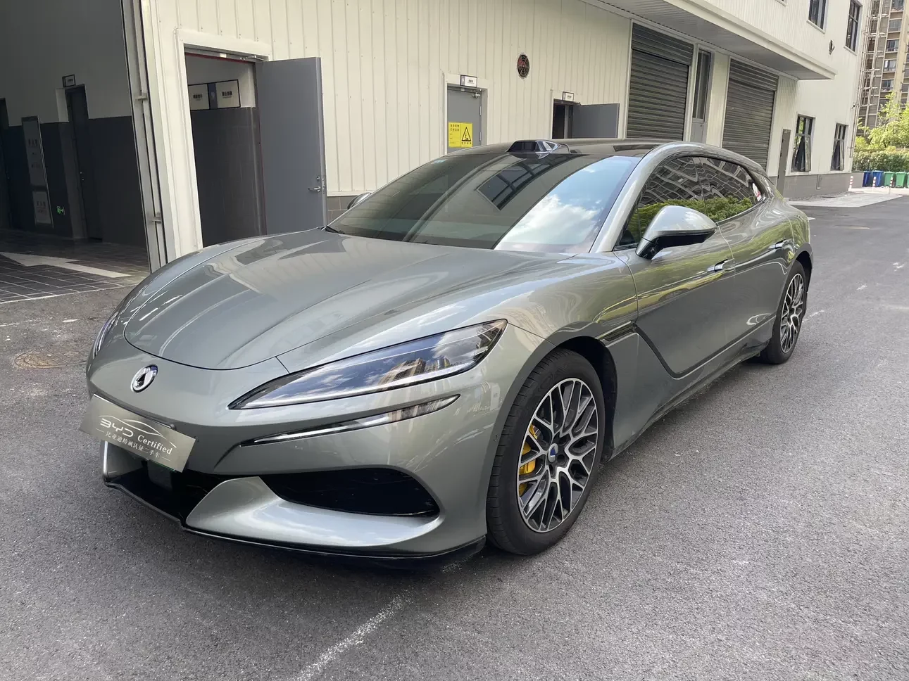 Denza BYD Z9GT EV  из Китая